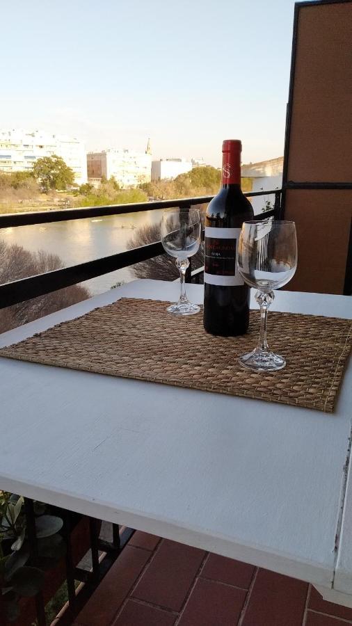 Apartamento Con Vistas Al Rio Guadalquivir En Triana, Sevilla Esterno foto
